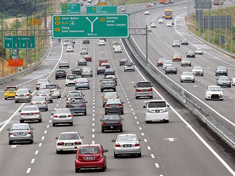 Bagaimanapun, untuk memudahkan mereka yang keluar bekerja atau dalam kecemasan, ini adalah senarai sekatan jalan raya dan lokasi penutupan jalan untuk makluman korang! PKPB Selangor: 8 sekatan jalan raya ditambah di lebuh raya ...