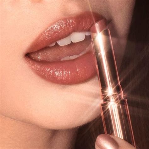 Everlasting Kiss Superstar Lips Glossy Lipstick Charlotte Tilbury
