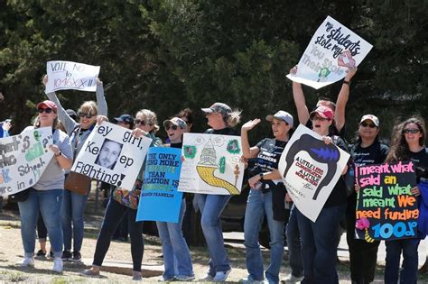 Oklahoma Teachers Declare End To Nine Day Strike Wsj