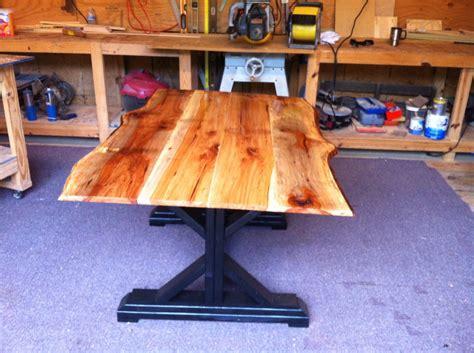 Large bevel of 4 cms on two sides. Ana White | Pecan top dining table - DIY Projects