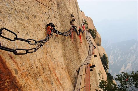 Mount Hua Trail Where 100 People Plummet To Their Deaths Every Year Ancient Origins