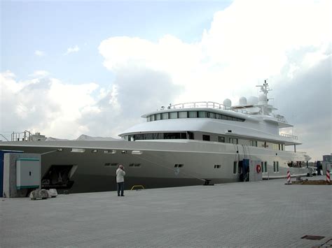 Yacht Coral Island Lurssen Charterworld Luxury