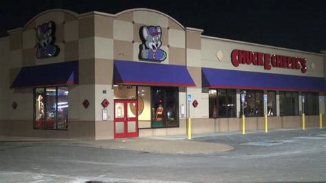 Woman Stabbed During Fight At Chuck E Cheeses In South County