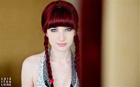 Hintergrundbilder Frau Modell Portr T Lange Haare Rot Kleid Schwarzes Haar Mode