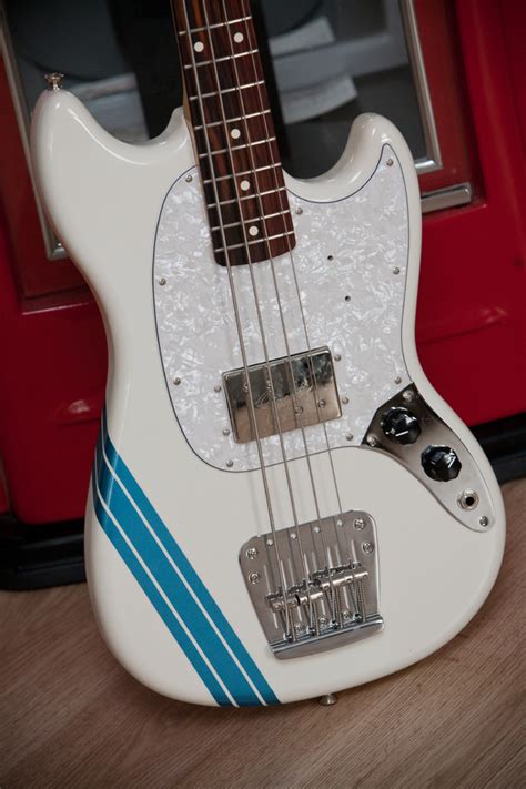 Fender Pawn Shop Mustang Bass Image 630358 Audiofanzine