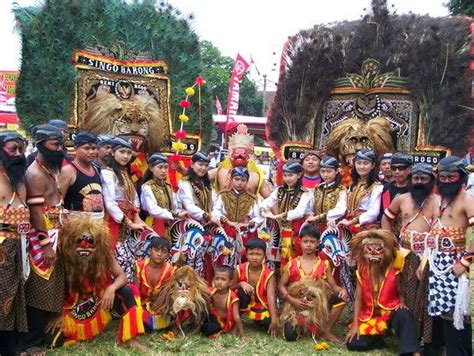 Reog Ponorogo Artistry Typical Of East Java Indonesia Culture