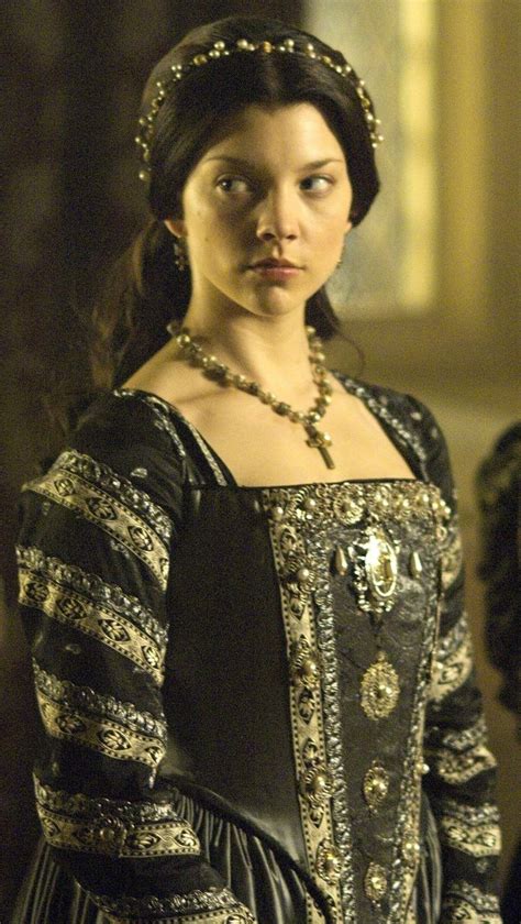 Pin by Dinastia Tudor Reyes Católic on Ana Bolena Tudor costumes Tudor fashion Tudor dress