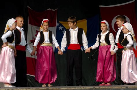 Beautiful Muslims Pictures Traditional Bosnian Dress
