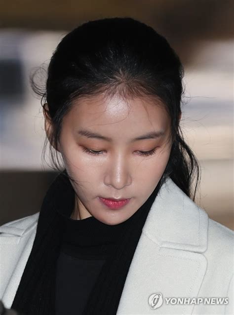 그후 해외 유학을 통하여 고대사와 국제학을 연구하였으며 귀국후 뉴스타운tv 에서 활동하였고, 현재는 김정민 국제전략연구소 소장 및 몽골박사란 이름으로 유튜브 활동중이다. 방송인 김정민, 전 남친 재판서 비공개 증언…"사생활 침해"