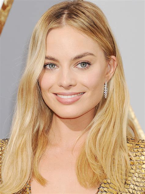 Margot Robbie Face Shape