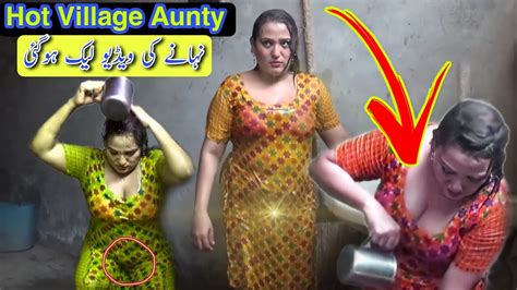Hot Desi Bhabhi Aunty Bathing Hot Lady In Village Youtube