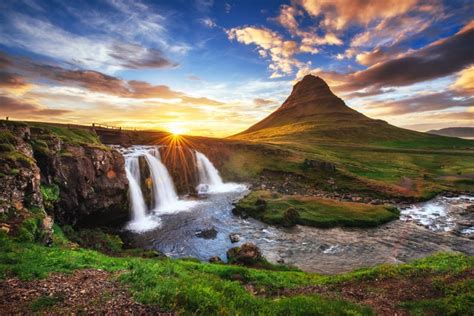 1369779 4k 5k Kirkjufell Iceland Mountains Sunrises And Sunsets