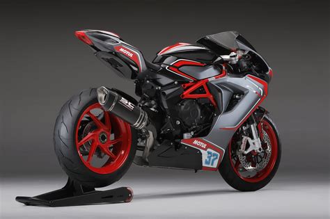 There are 2 variants available of f3 800: Gebrauchte und neue MV Agusta F3 800 RC Motorräder kaufen