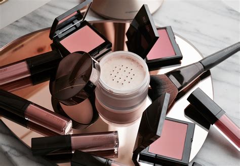 New From Laura Mercier Makeup Sessions