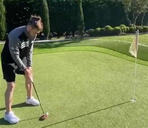 Welsh fans came with a hilarious chant that shows his priorities in life. Video: Gareth Bale pulls off brilliant golf trick shot