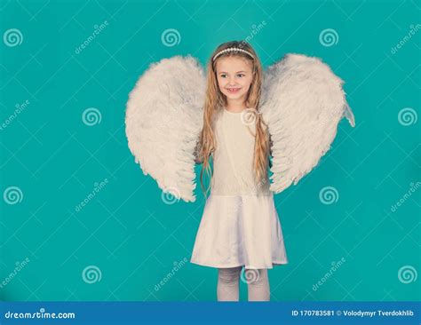 beautiful blonde angel face girl telegraph