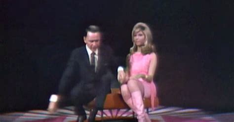 Frank Sinatra Grabs His Daughters Hand Seconds Later I Never Saw This Coming Sinatra