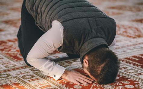 Sholat taubat nasuha sendiri berarti sholat sunnah yang dilakukan setelah seseorang melakukan dosa atau merasa berbuat dosa, lalu bertaubat kepada allah swt. Doa Sholat Taubat Nasuha Sesuai Sunnah Nabi Muhammad ...
