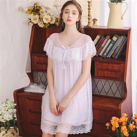 2019 Sexy Sleepwear Dress Sexy Lace Summer Nightdress Woman Lace Short Sleev Nightgowns V Neck