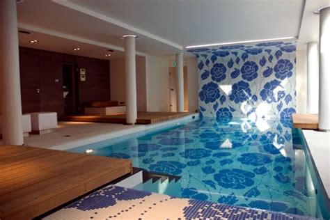 Pool In The Garden Or In The House Build 105 Pictures Of Swimming Pools Interior Design