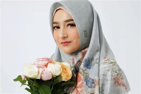 Profil Biodata Cindy Fatika Sari Lengkap Umur Usia Agama Pekerjaan