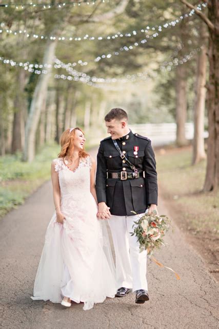Unique Wedding Photos: Military Weddings