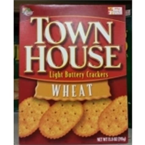 A single serving (4 crackers) provides 60 calories, 3.2 grams of fat, 8 grams of carbohydrate, and less than one gram of protein. Keebler Town House Wheat Light Buttery Crackers: Calories ...