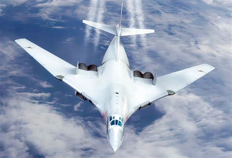 Bombardeiros Russos Tu 160 Equipados Com Novos Mísseis Kh Bd Força Aérea