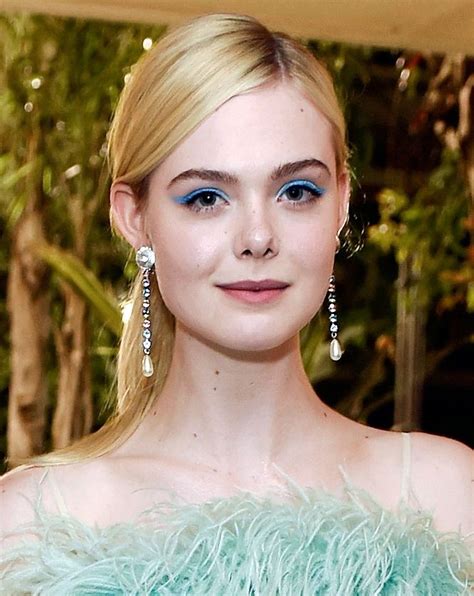 Best Makeup And Hair Moments At 2017 Cannes Film Festival Elle Fanning S Blue Eye Makeup