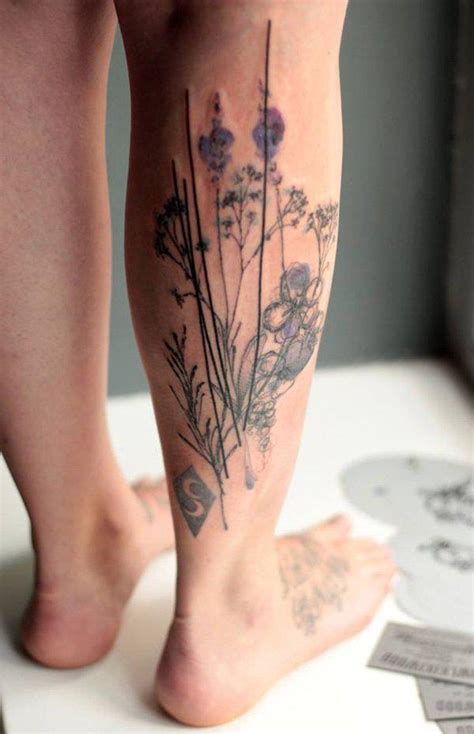 50 Minimalist Calf Tattoo Ideas For The Simple And Chic