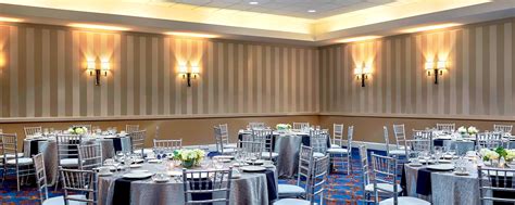 Wedding Venues Brookfield With Ballroom Sheraton Milwaukee Brookfield