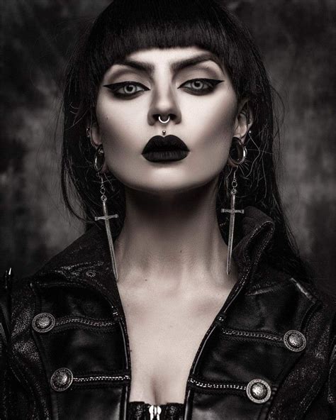 Pin By Karess Hutchison On Beatriz Mariano Goth Beauty Dark Beauty Gothic Beauty