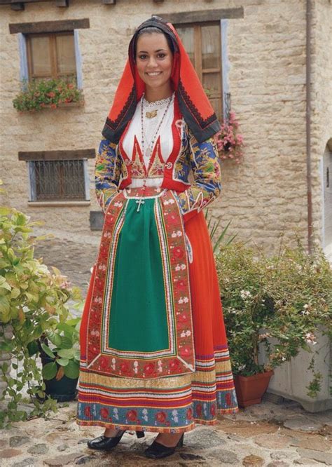 Return To The Mediterranean🏺 On Twitter Traditional Dress From Sardinia Italy