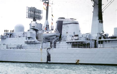 1280 X 808 Port Side Of Hms Glasgow Showing The Exit Hole Of An