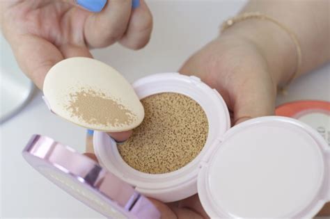 New In The L Or Al Nude Magique Cushion Foundation Glam Bronze