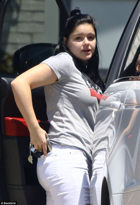 Ariel Winter Quits Twitter And Says Shes Deleting All Social Media