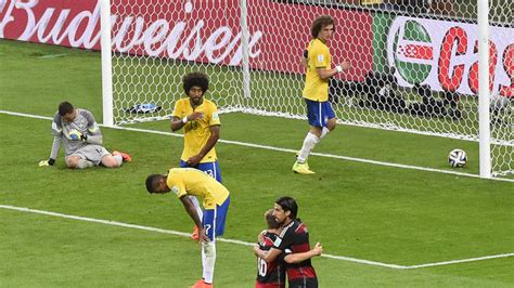 Cette rivalité est probablement l'une des plus fortes dans le monde du football. Football: Brazil gift Germany the goal from their famous 7 ...