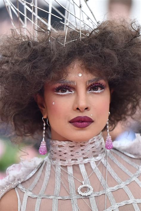 priyanka chopra s hair and makeup at the 2019 met gala best met gala beauty looks over the