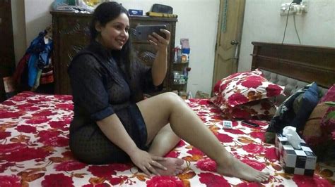 Chubby Indian Wife Nude Selfie Photos FSI Blog