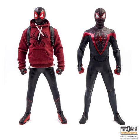 Hot Toys Marvels Spider Man Miles Morales 16th Scale Miles Morales