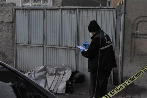 Jun 04, 2021 · konya'nın cihanbeyli ilçesinde pancar tarlasında 20 metre çapında 15 metre derinliğinde obruk oluştu. Konya'da acı olay! Boşanma aşamasındaki eşini sokak ...