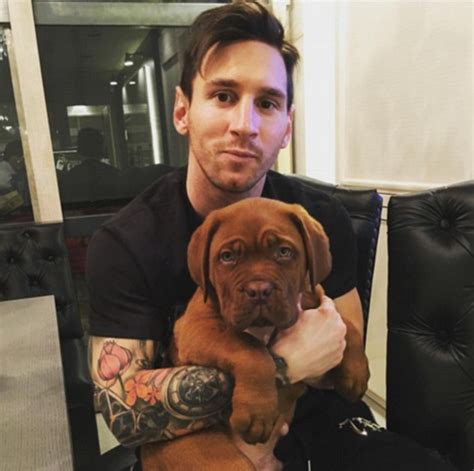 Lionel messi's dog is called hulk (sometimes senor hulk) and it is definitely a fitting name considering the sheer size of the animal. Images of famous footballers with their dogs. | Pets World