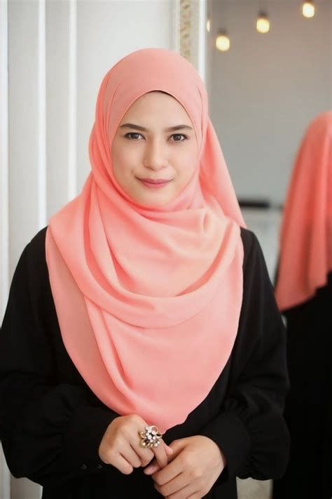 Cantik Sopan And Menawan Koleksi Muslimah Shawl Labuh Yang Anda Cari Selama Ini Rania Twinned