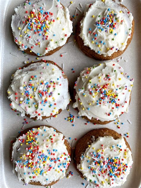 The best sugar cookies ever :: The BEST Vegan Funfetti Sugar Cookies (paleo) - rachLmansfield