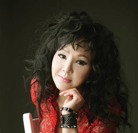 대마초 사건에 휘말리는 등의 통풍도 있었으나 혜은이. 김수희 남행열차 악보 : 네이버 블로그