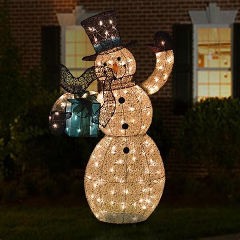 4 In Snowman Sculpture With White Incandescent Lights At