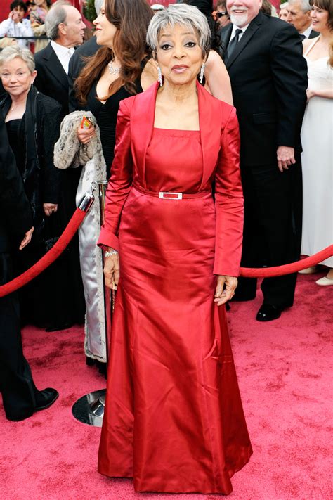 oscars best dressed actress nominees over age 50 gallery the hollywood reporter