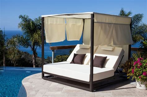 Riviera Modern Outdoor Chaise Lounge Daybed With Canopy Icon Outdoor Contract
