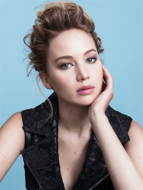 Jennifer Lawrence Gets Her First Dior Makeup Campaign