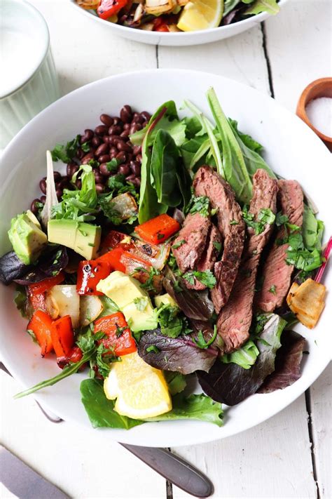 Steak Fajita Taco Salad Season And Thyme Recipe Steak Fajitas
